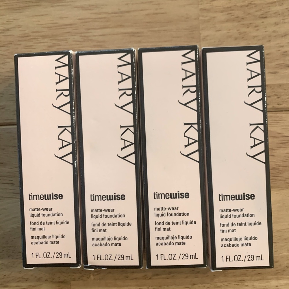 Mary Kay Timewise Liquid + Powder Foundation